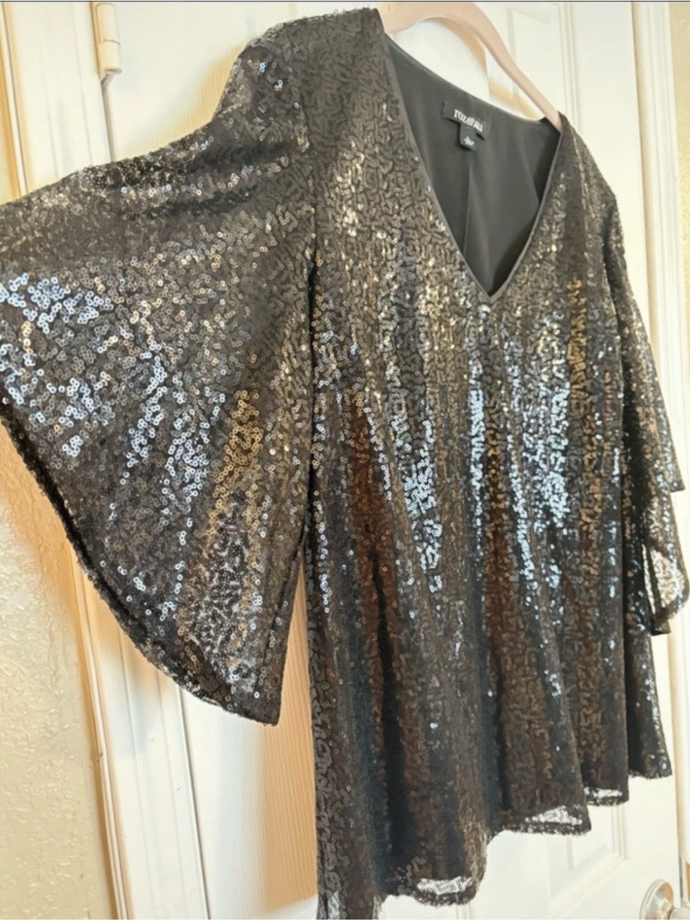 Roz & Ali Black Sequin V-Neck Bell Sleeve Tunic